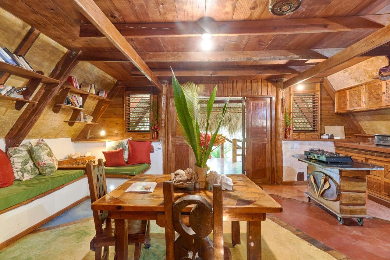 Chalet Tropical Hotel & Restaurant-Pizzeria Las Galeras Exterior photo