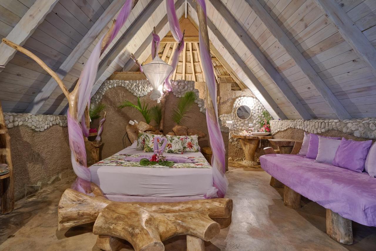 Chalet Tropical Hotel & Restaurant-Pizzeria Las Galeras Exterior photo