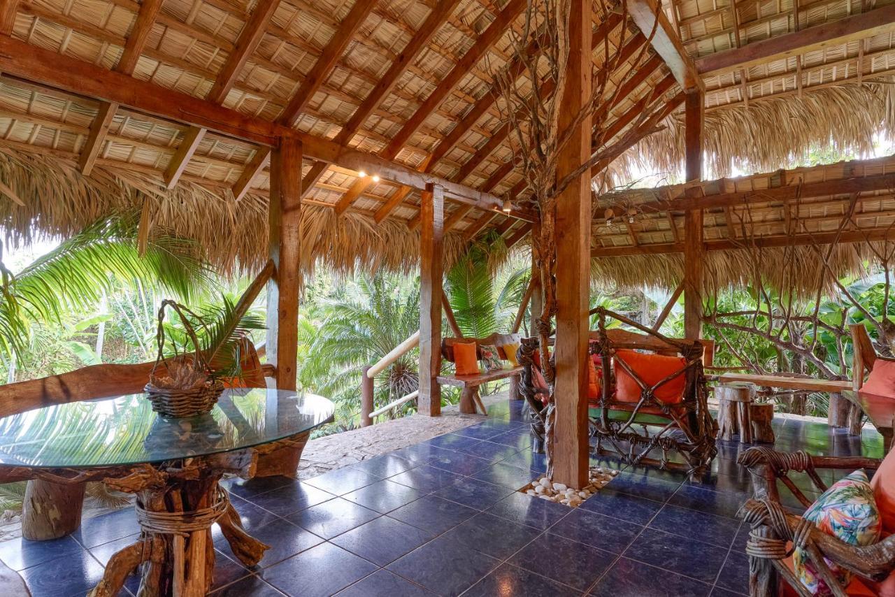 Chalet Tropical Hotel & Restaurant-Pizzeria Las Galeras Exterior photo