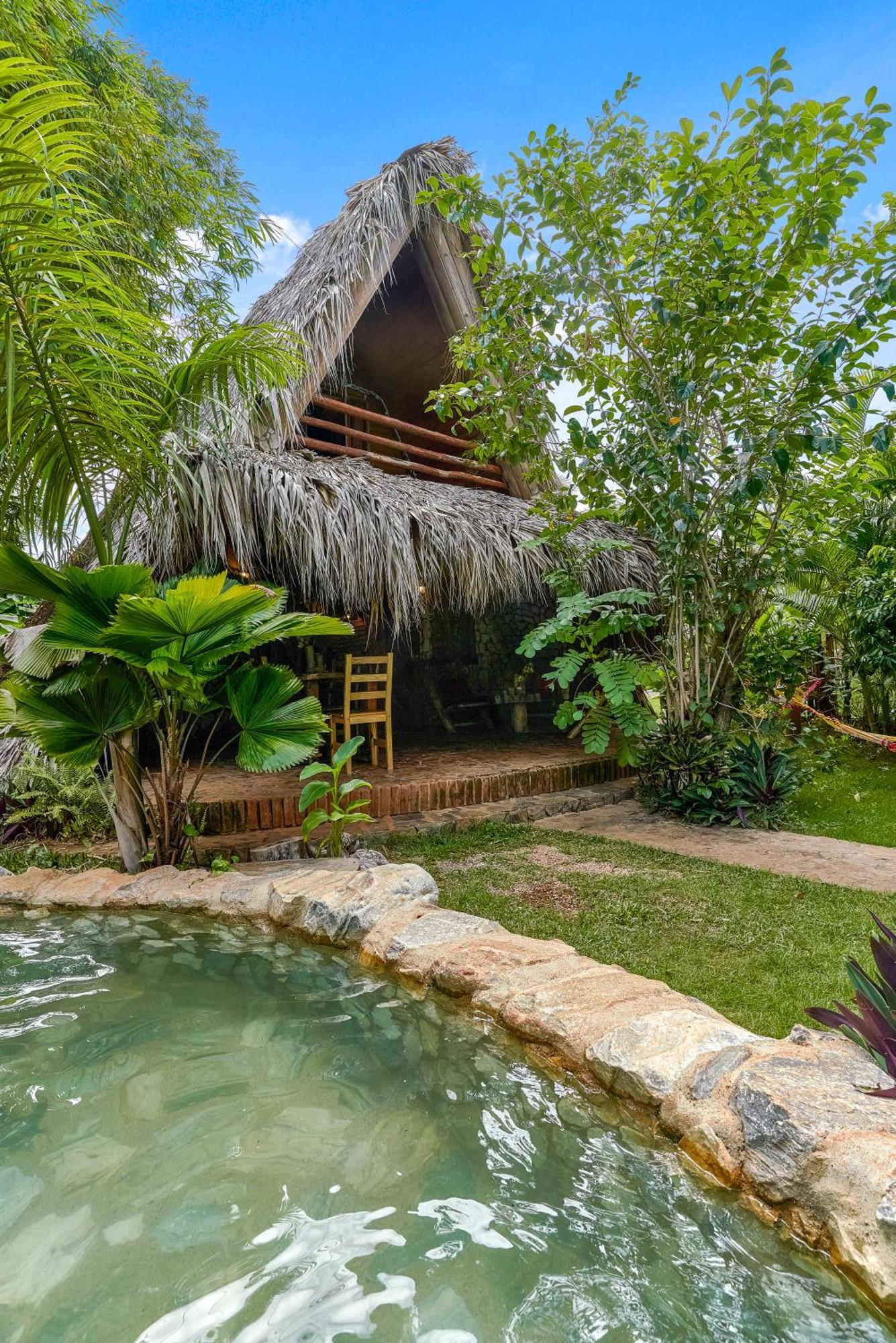 Chalet Tropical Hotel & Restaurant-Pizzeria Las Galeras Exterior photo