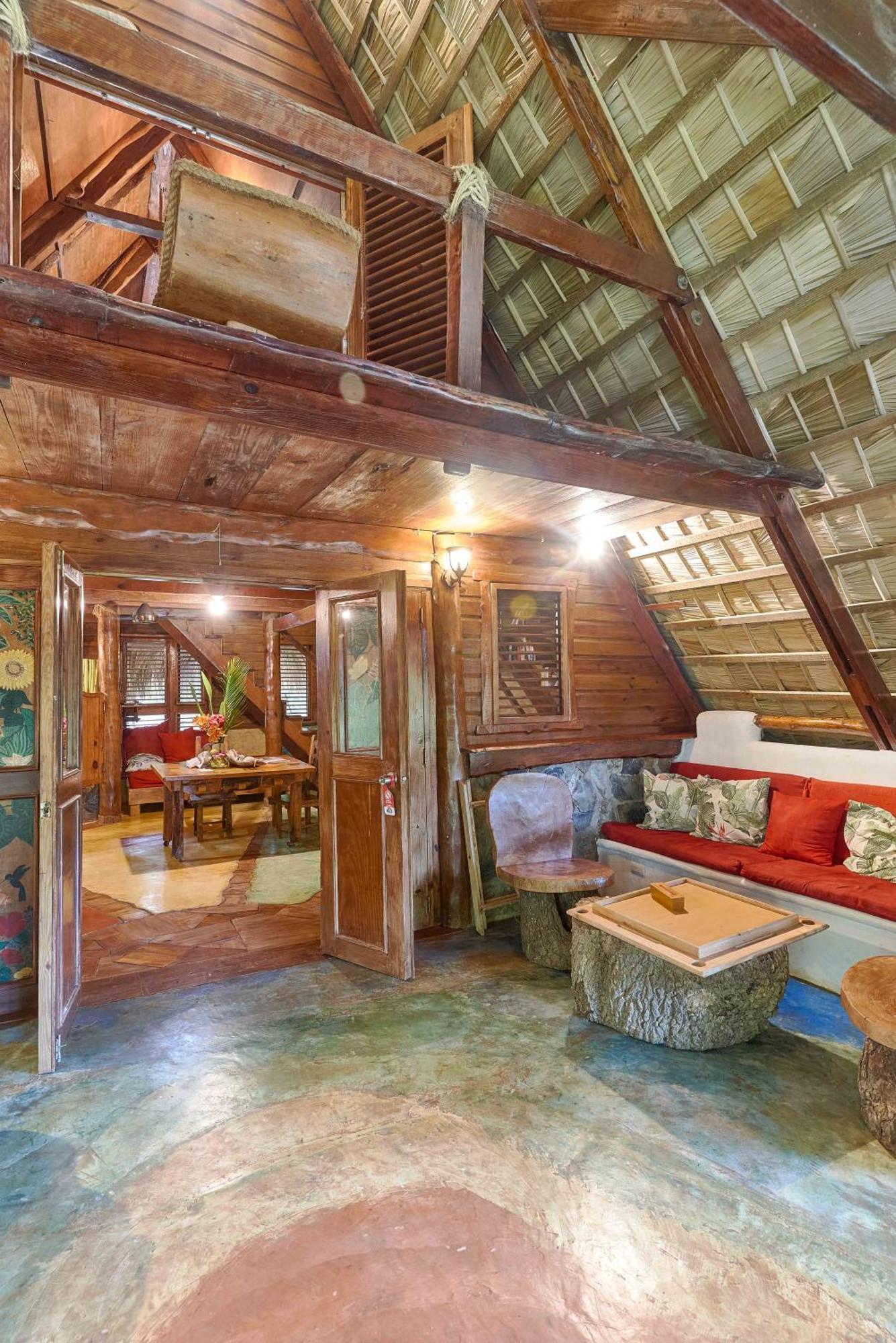 Chalet Tropical Hotel & Restaurant-Pizzeria Las Galeras Exterior photo